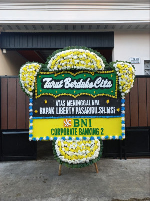 Papan Bunga Duka di Andir